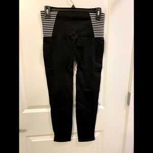 Black Workout Leggings Embroidery - Large